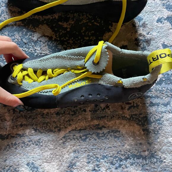 La Sportiva Mythos Eco Lace-Up Women's Climbing Shoes‎ - Picture 9 of 13